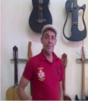 /album/cacau-pagina-inicial/luthier-cacau-5-jpg/